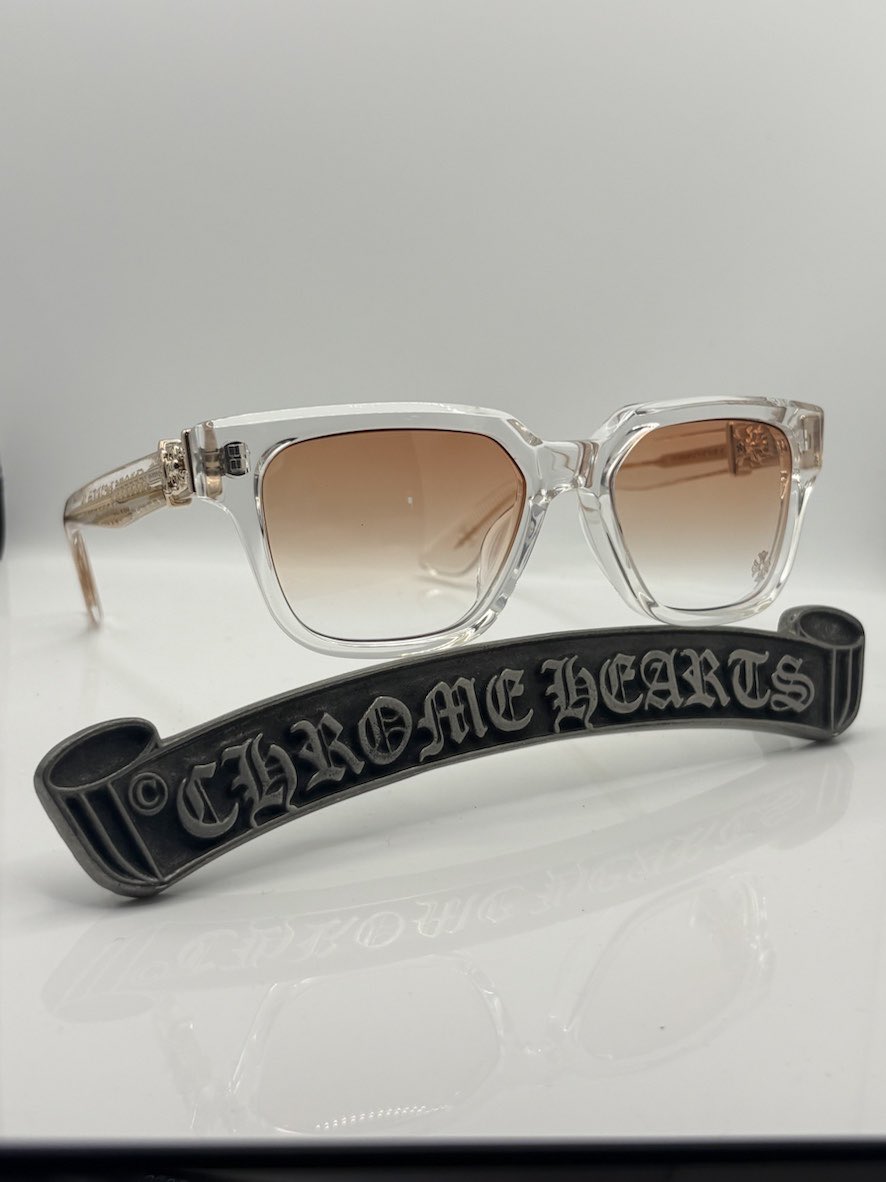 ManishLife_Ty's tweet image. Custom Lenses in mine… 😎 #ChromeHearts