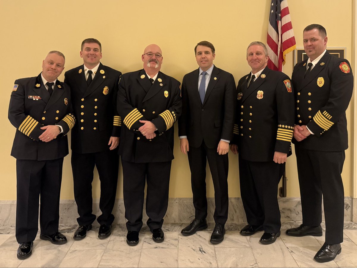 dfemanuel's tweet photo. I am honored to travel to the Congressional Fire Service Institute in Washington DC with the NHAFC. Thank you to the New Hampshire delegation, for working with us on issues of national importance with direct impacts on emergency services for NH. https://t.co/2Fkuqf99Nz