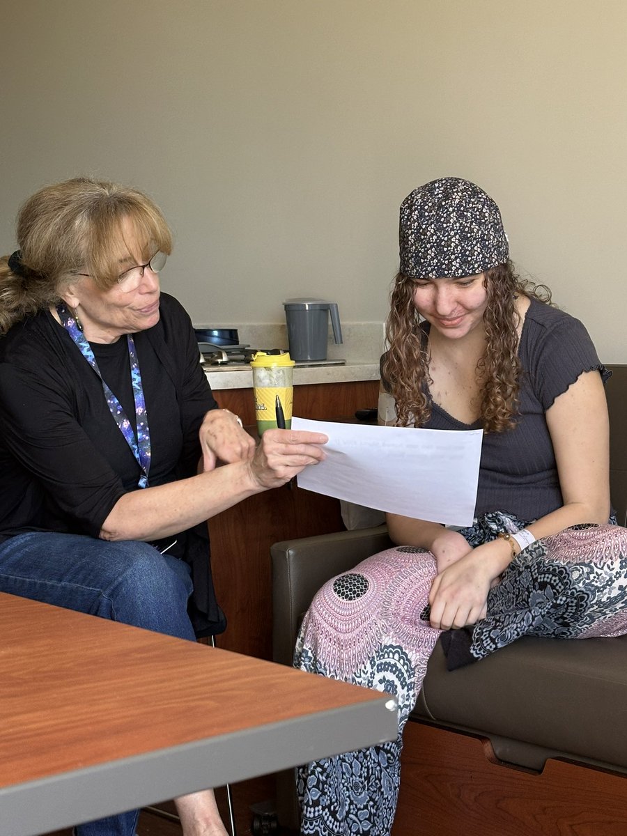 Amanda Hollensbe tweet media