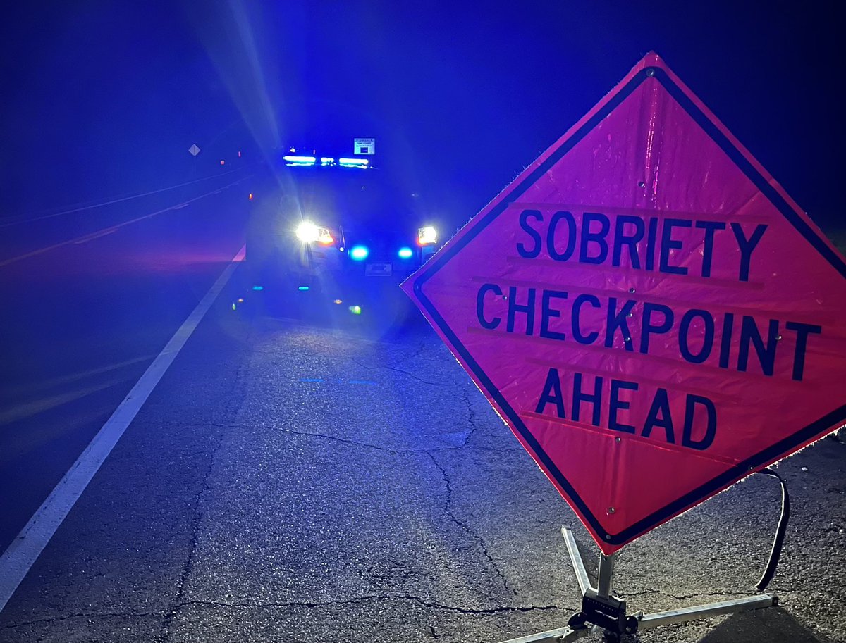 THPFallBranch tweet media