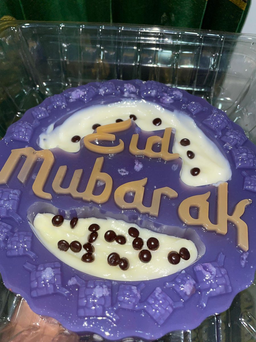 aya lanyholic tweet media