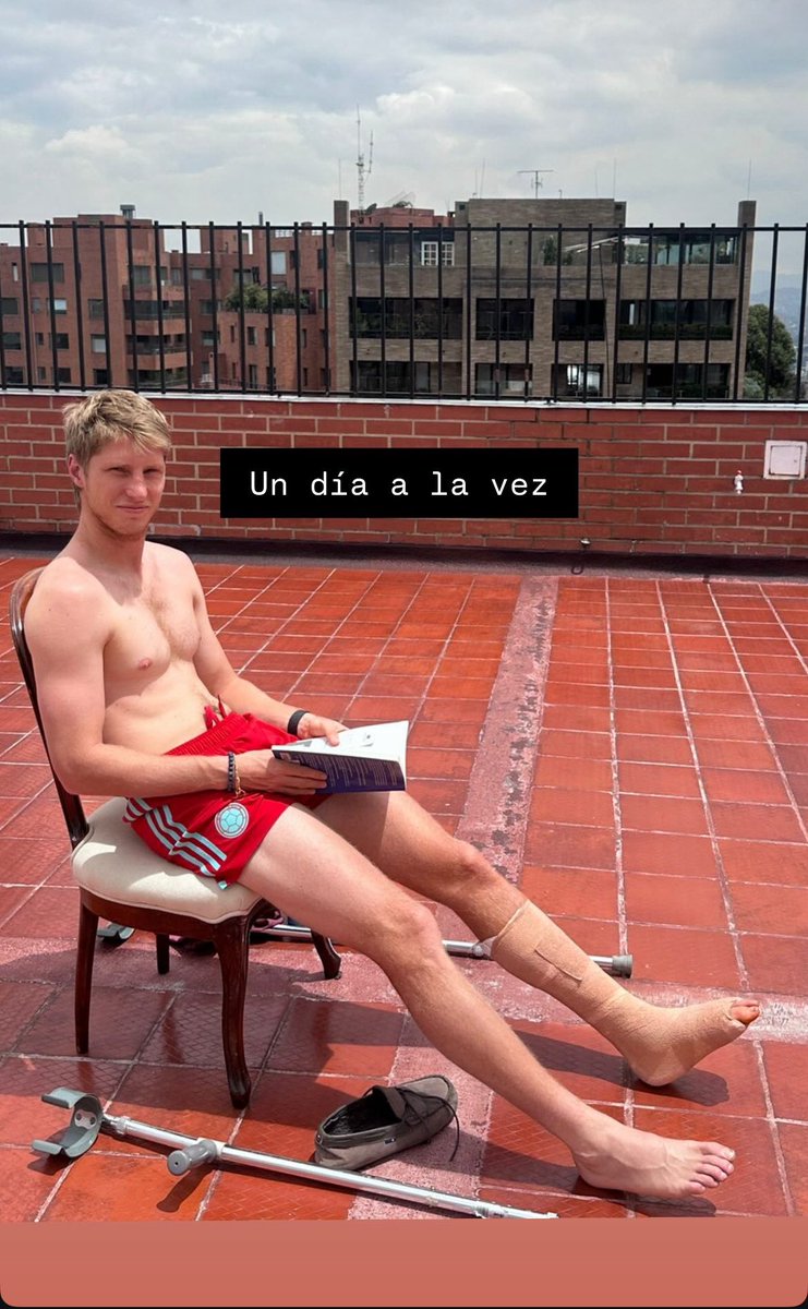 llinaszn tweet media