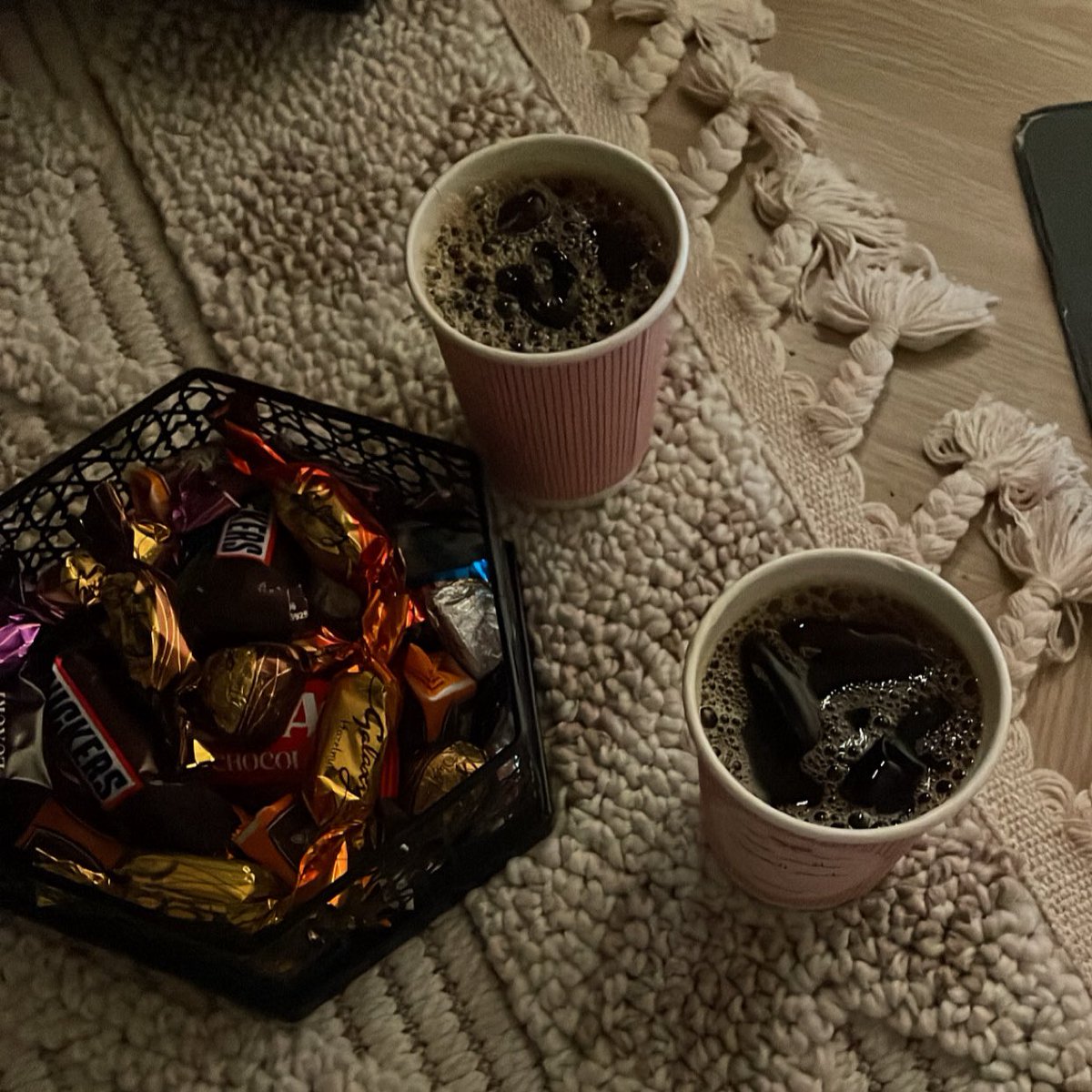 👩🏽‍🦱 tweet media