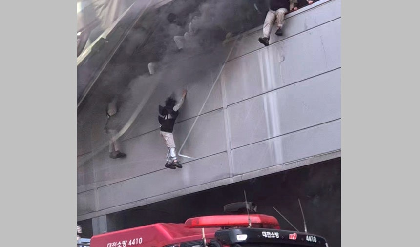 bultaoreune tweet media