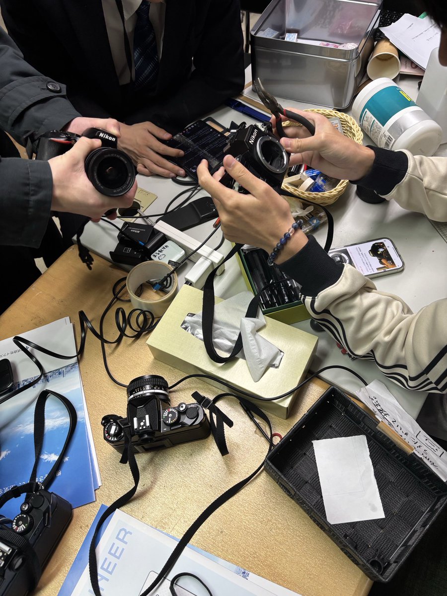 ce_circlekanyu's tweet photo. 写真部の紹介です📷（1/3）

活動頻度 : 
・週に2回以上の活動
 ・月に1回の部会(どちらも4限以降)

活動場所 : 
部室棟第2会議室

活動内容 : 
・学内写真展
・学外写真展@郡山ビッグアイ
・日本大学全学部の写真部との合同写真展
・郡山市総合美術展へ写真作品の出展
・フィルムの現像とプリント https://t.co/I03PXKLdGw