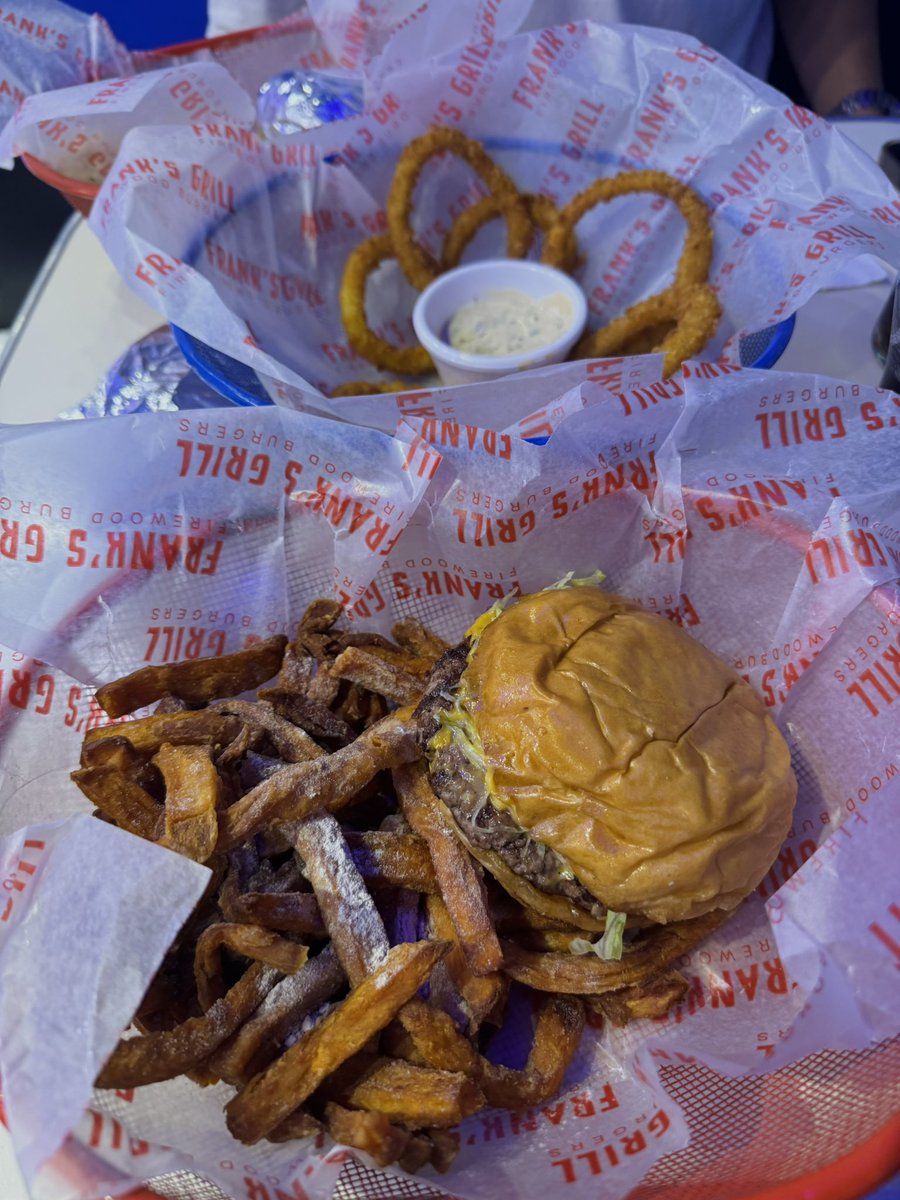 𝐅𝐢𝐧𝐢 tweet media