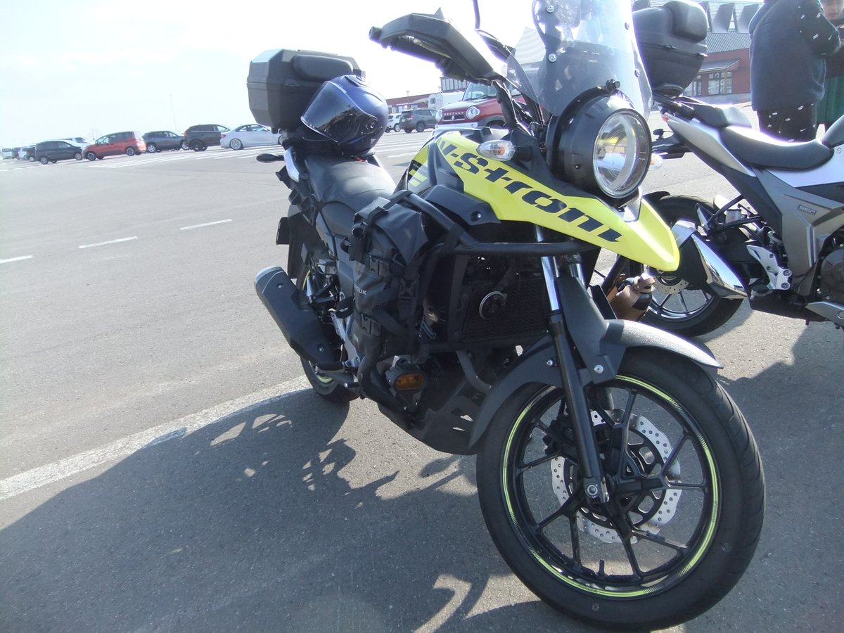 府間にゃん tweet media