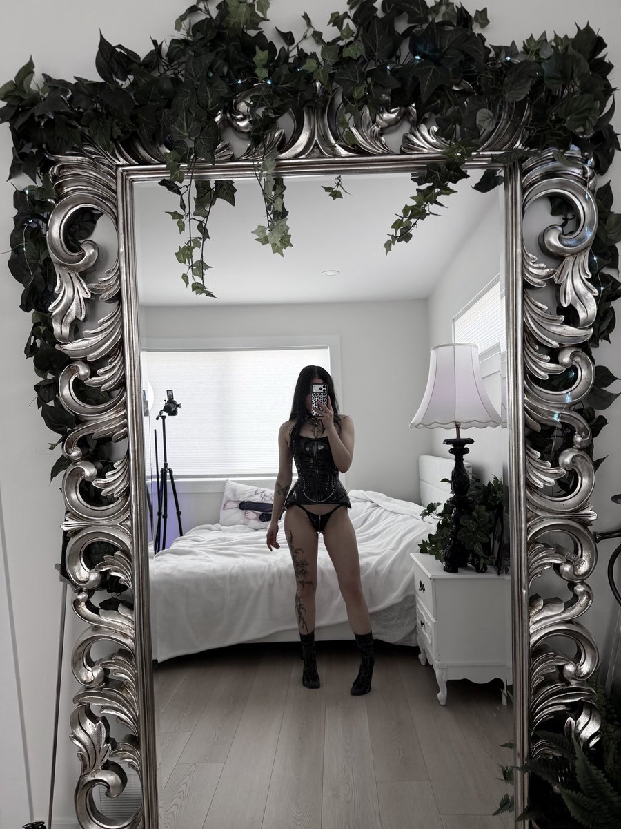 𝙆𝙖𝙩♡ tweet media