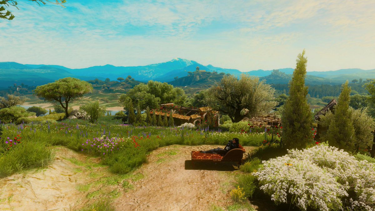 Miloghost 8 tweet media