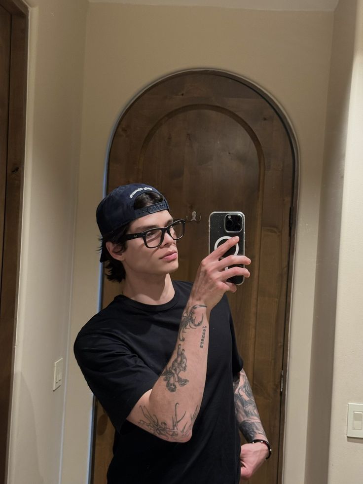 𝖬𝖺𝗋𝗄𝗎𝗌 𝖨𝗋𝗈𝗇𝗐𝗈𝗈𝖽 tweet media