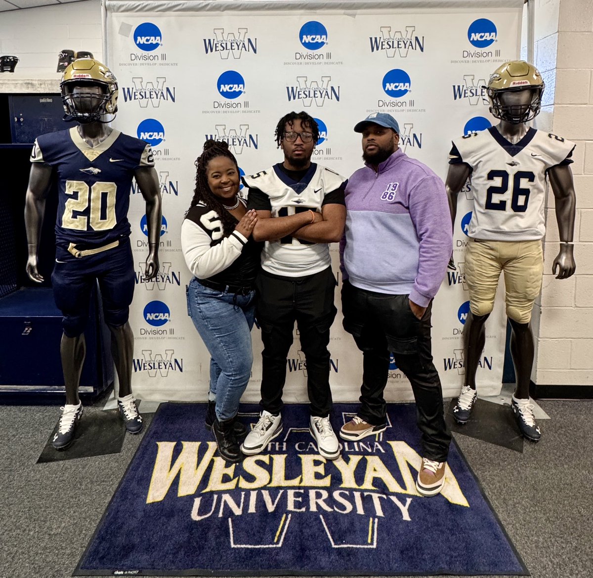 jaylen_purviss's tweet photo. After a great visit, I am blessed to receive another offer from NC Wesleyan. God is good! Thank you @coachbrooksrb @Coach_Filkovski ❤️ https://t.co/poY3svmFu9