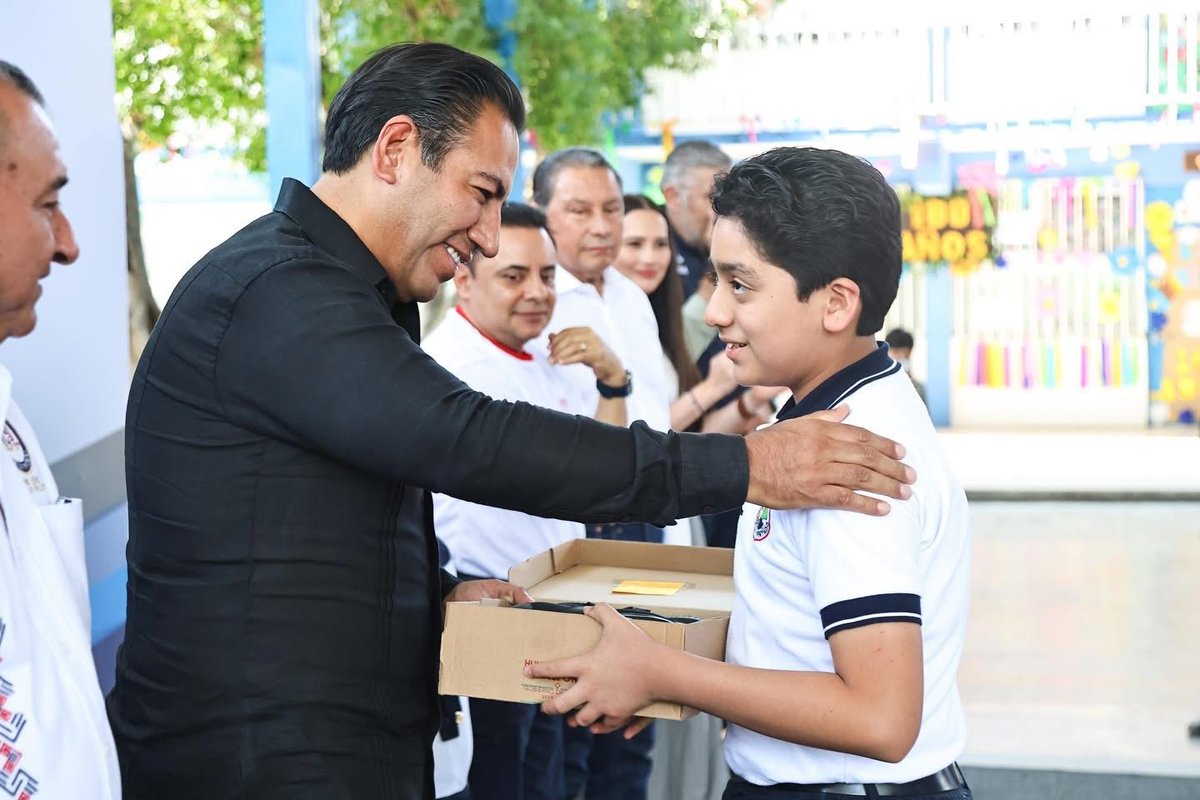 Paco Chacón tweet media