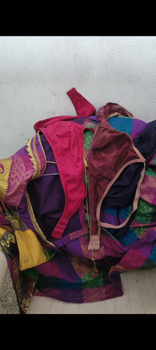 𝔸𝕟𝕛𝕒𝕝𝕚 tweet media