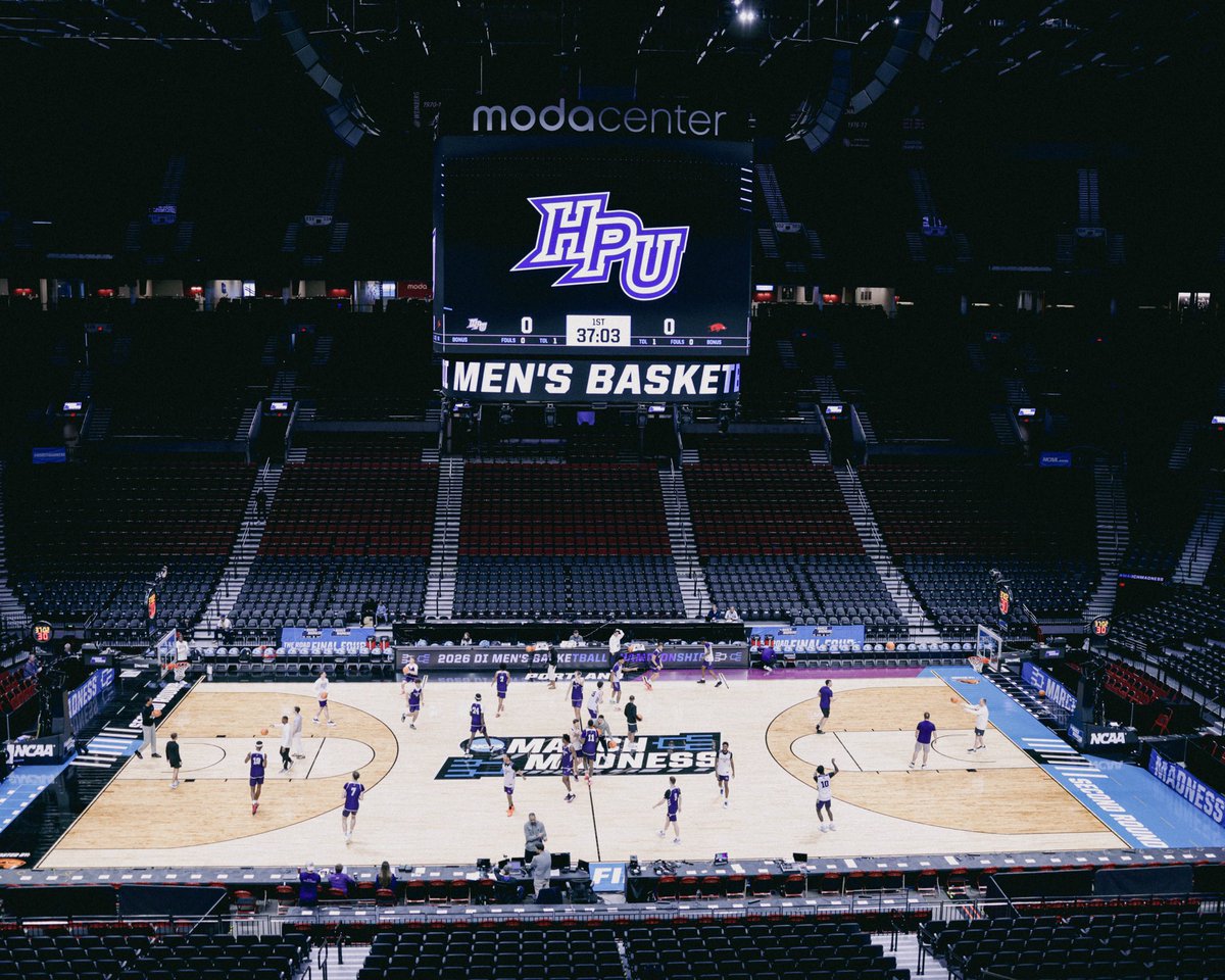 HPU Men's Basketball tweet media