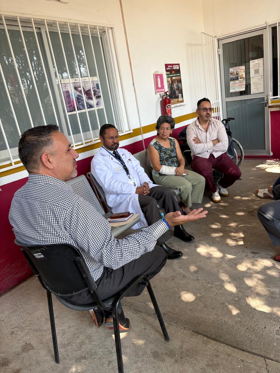 👨‍⚕️ El Subdelegado Médico del #ISSSTE #Morelos, Dr. Larios, visitó las UMF de #Amacuzac y #Tlaquiltenango junto a los Comités de la #ClínicaesNuestra. 
Estos encuentros fortalecen la participación comunitaria y permiten coordinar acciones en beneficio de los derechohabientes 💙