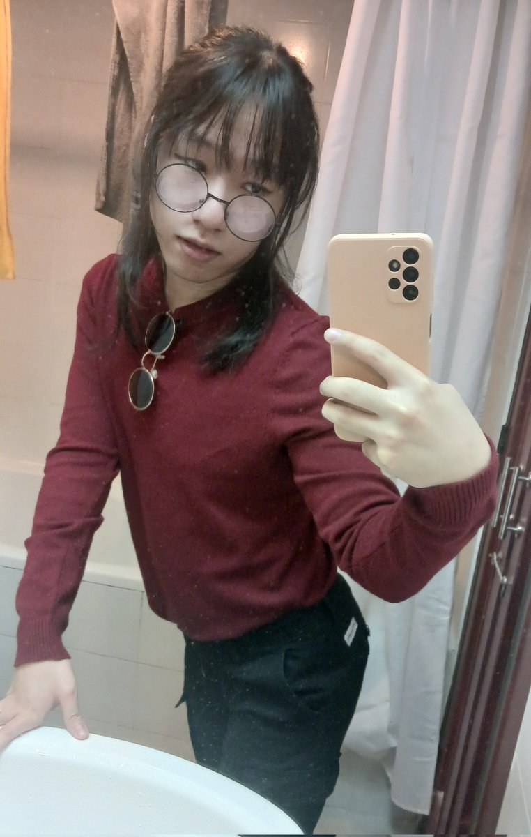 ZiShen2005's tweet photo. First post <3 https://t.co/B0hv47WrbF