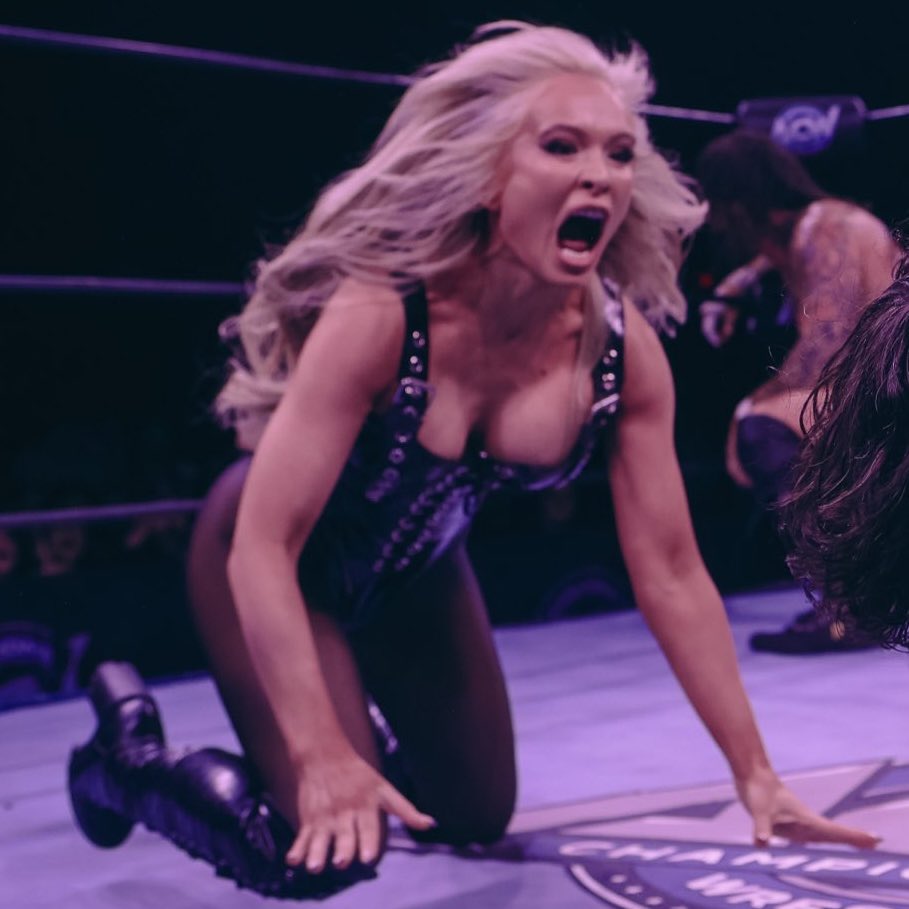 wrestlings smokeshow. | not @/lady_scarlett13. tweet media