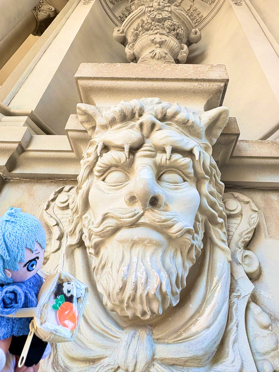 とした tweet media