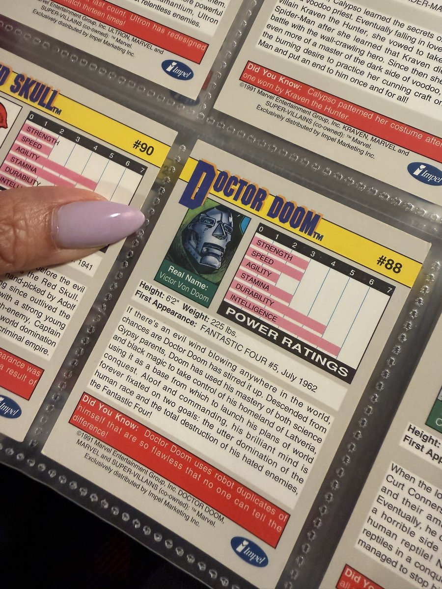 ALIENQUEEN tweet media