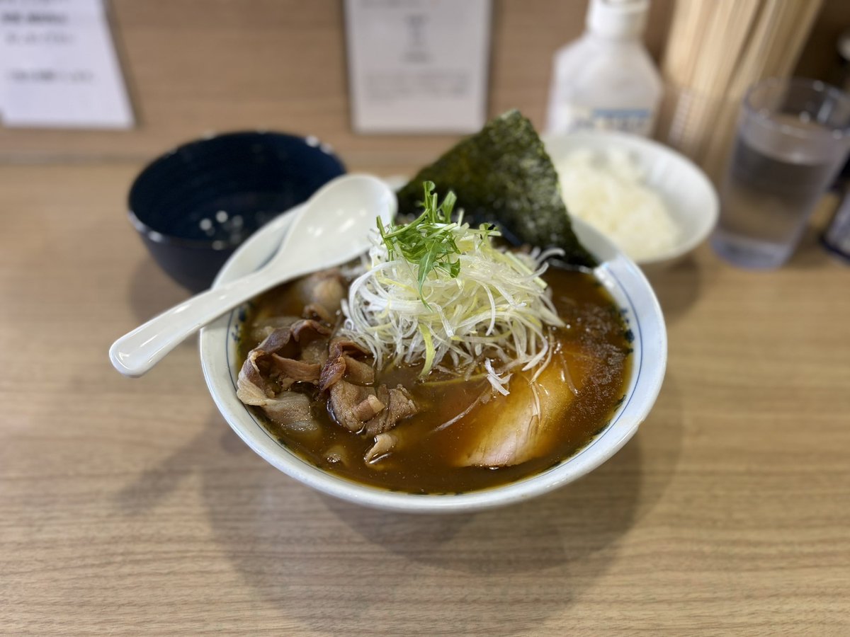 ラーラン tweet media