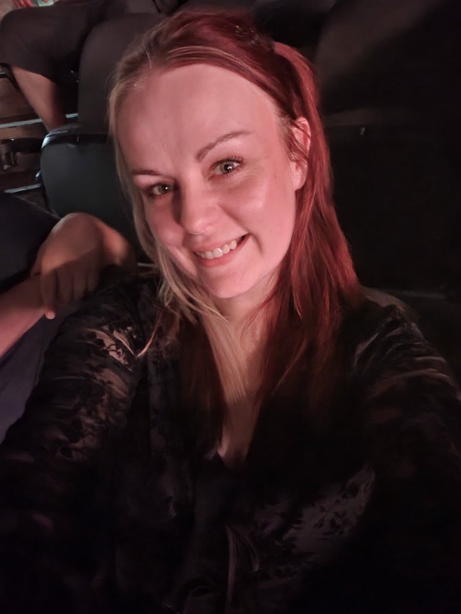 Ashleigh Mac tweet media