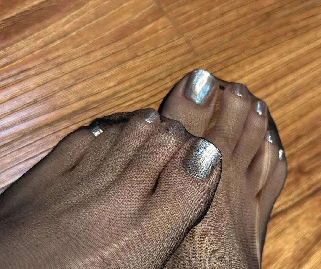 ffIy_piggg tweet media