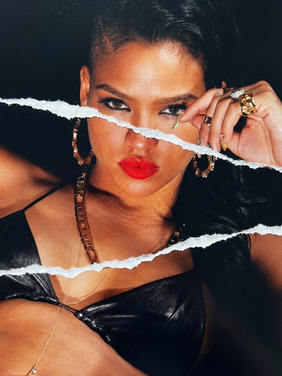 CassieWorld's tweet photo. New Cassie outtakes for RockaByeBaby (2013) shared by photographer Steven Gomillion https://t.co/m99pH43Dih