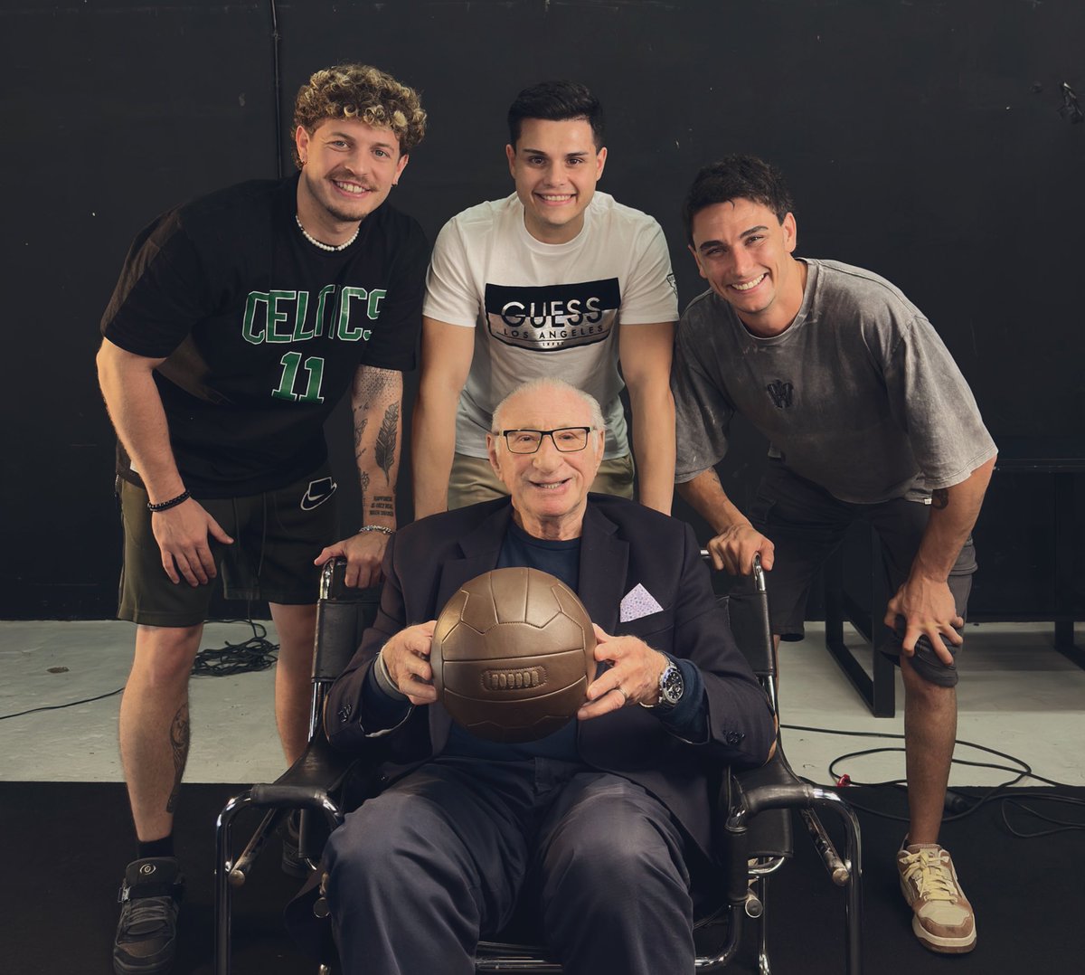 𝙅𝘿 tweet media