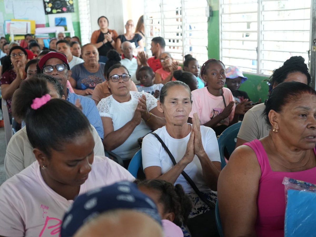 Comisión Presidencial de Apoyo al Drllo. Barrial tweet media