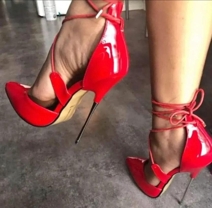 Daisy Brooks tweet media