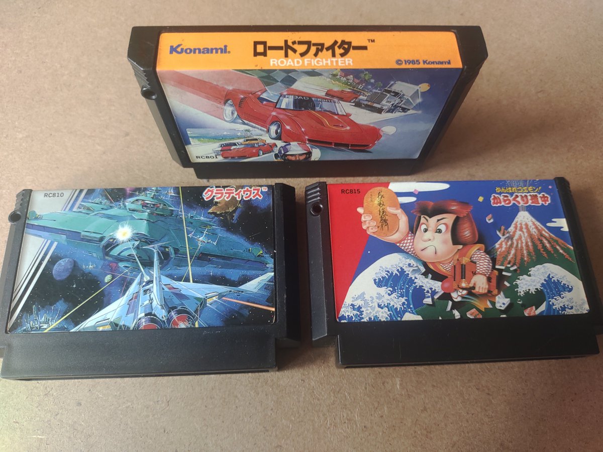 hide_chin723's tweet image. 今日3/21は
コナミ創業記念日(1969年)

僕が初めて買ってもらったファミコンソフトはロードファイター
当時の物を保管してます😊

ツインビーやグーニーズも人気でしたね
グラディウスで有名なコナミコマンド
↑↑↓↓←→←→BA

時代を超えて今は違う趣味でこのコマンド使ってまーす🎰

#KONAMI
#KPE