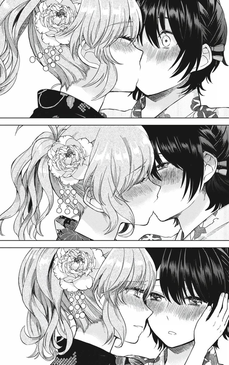 Daily Yuri Content tweet media