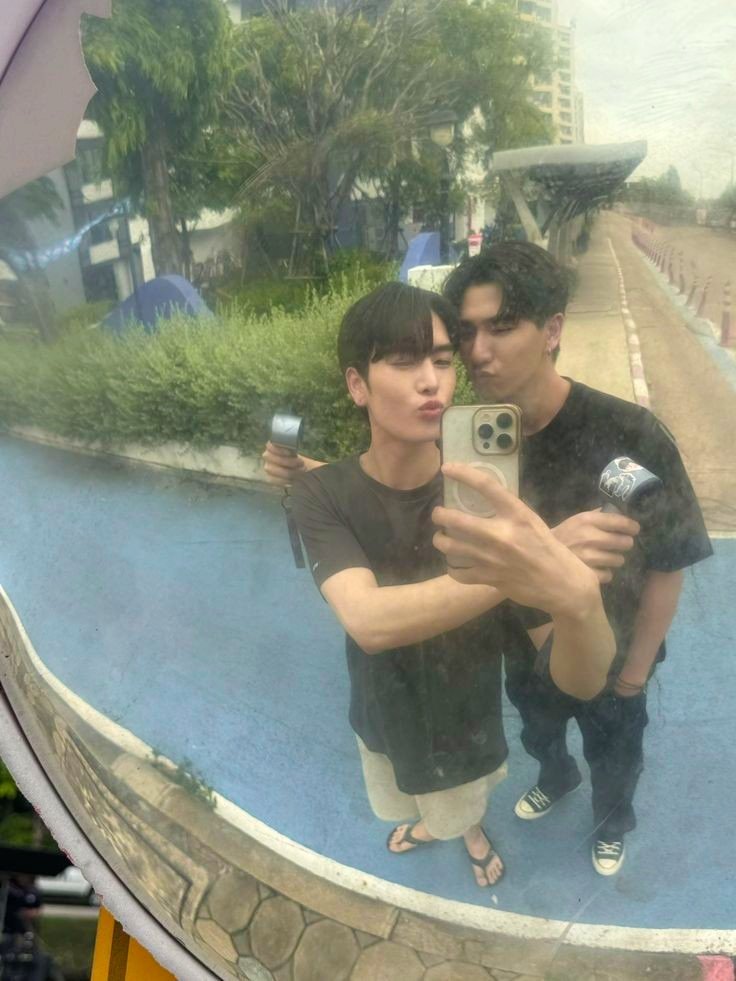 cali ⛅ | pobmeksolar era 🎀 tweet media