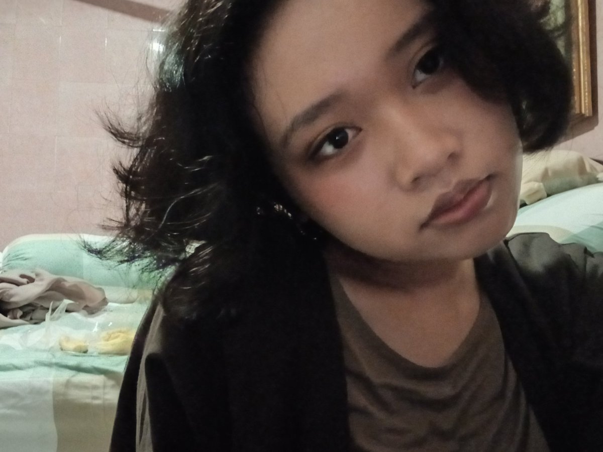 Semoga target pasarnya kena (cwesubin dan jongyuno beserta para wanita).