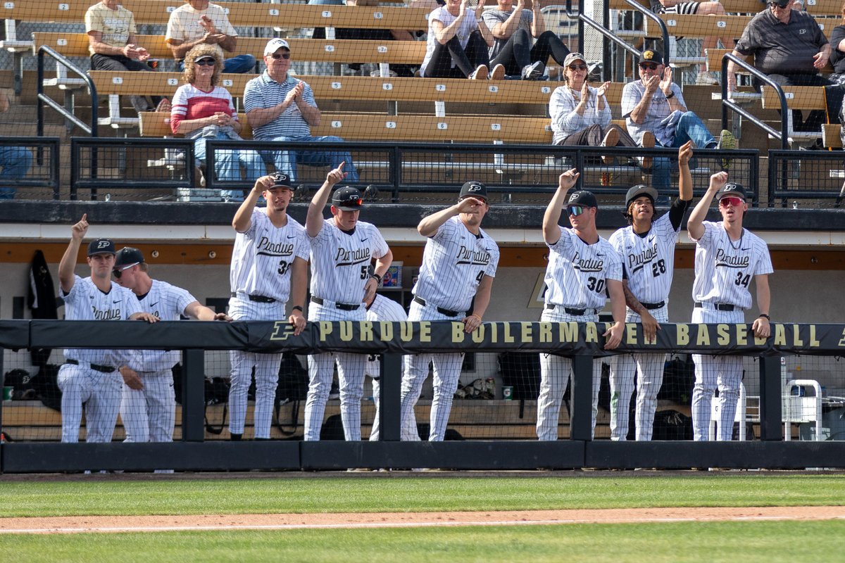 Top Row Pics tweet media