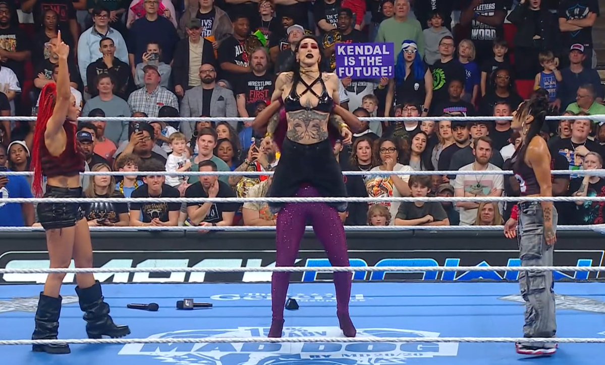 WefLucha tweet media