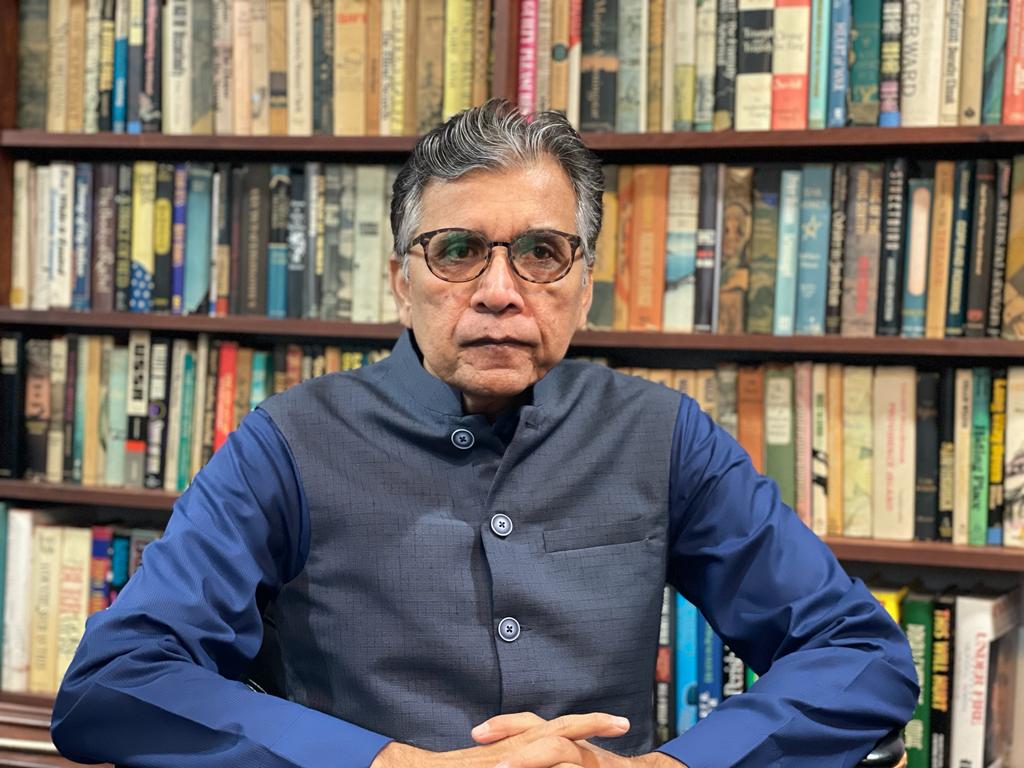 چیئرمین وائس آف کراچی ڈاکٹر ندیم نصرت نے اپنے پیغام میں پاکستان سمیت دنیا بھر میں بسنے والے مسلمانوں کو عید کی دلی مبارکباد پیش کی ہے۔ 
انہوں نے کہا کہ ہم پاکستان کی سلامتی اور تعمیر و ترقی کیلئے دعاگو ہیں۔ 
اللہ تعالی حکمرانوں کو شہری سندھ کے مسائل حل کرنے کی توفیق عطاء فرمائے۔