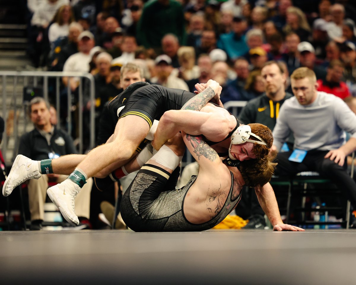 Iowa Hawkeye Wrestling tweet media