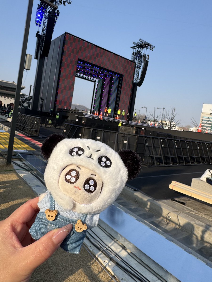 mikomikomiko_78's tweet image. ステージめっちゃ近い！！！

#BTS #BTS_ARİRANG #COMEBACK