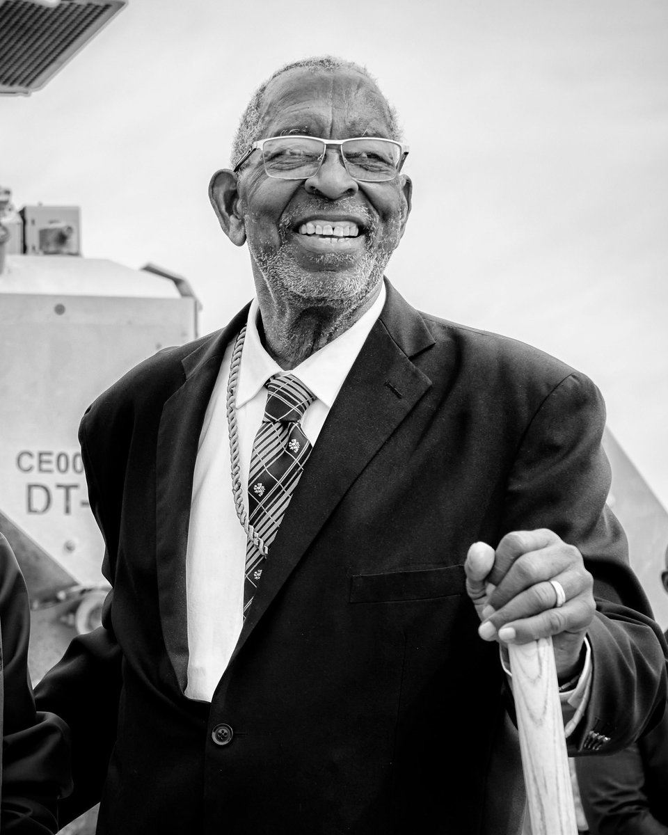 William McCurdy II tweet media