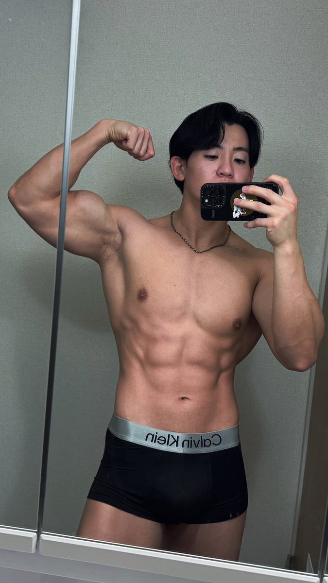 デオキシス色違い出て。ほんと