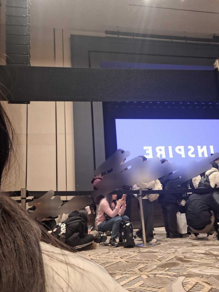 옘먕 tweet media
