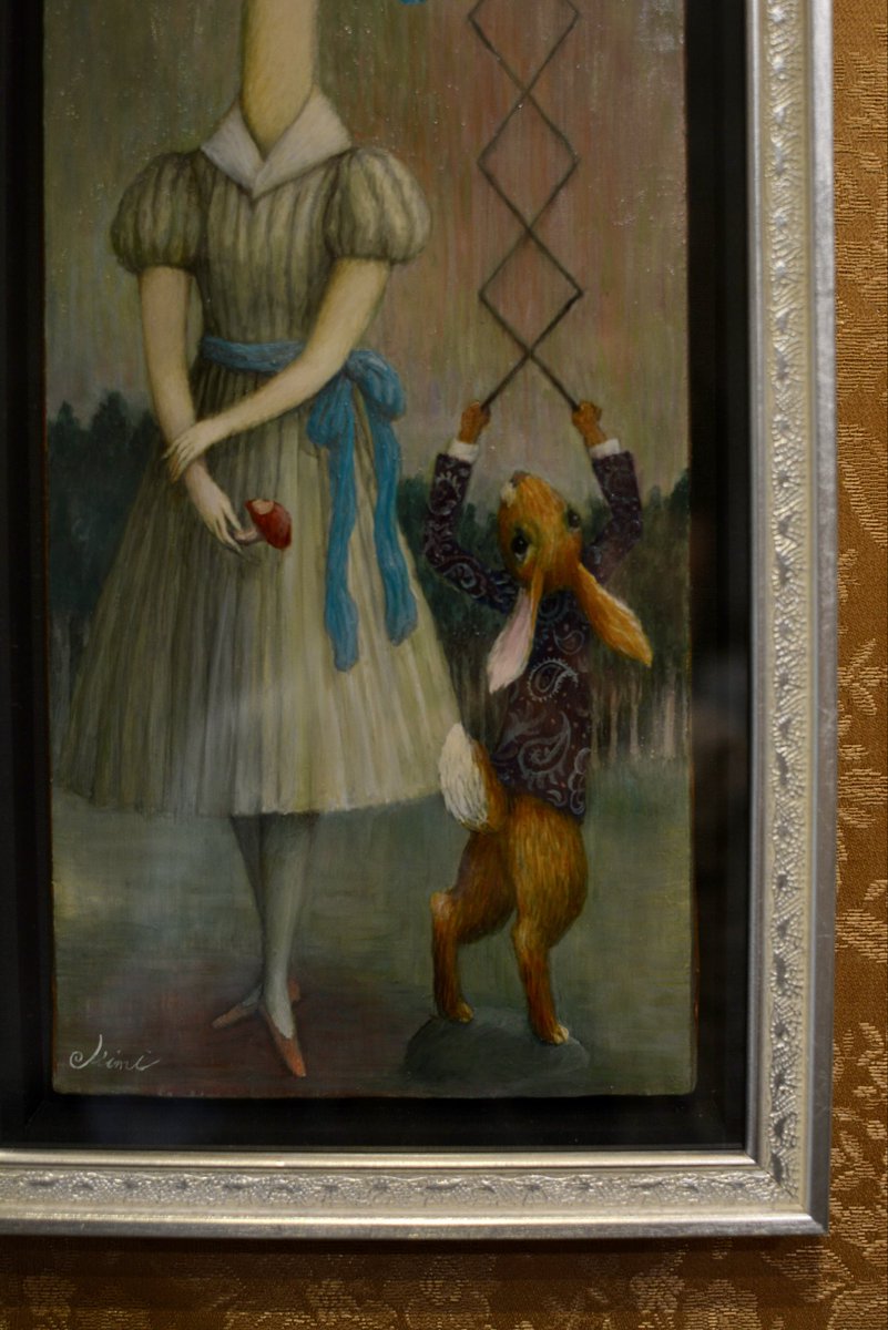 あっという間に本日最終日となりました。【アリス】ヤン・シュヴァンクマイエルへのオマージュ。

ちょっぴり奇妙な世界をのぞきにいらして下さい🚪🐇

くるはらきみ様
「首の長いアリス」

salon de SERAPHIM企画展
【アリス】
ヤン・シュヴァンクマイエルへの
オマージュ🐇