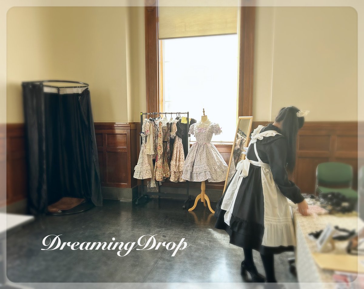 DreamingDrop tweet media