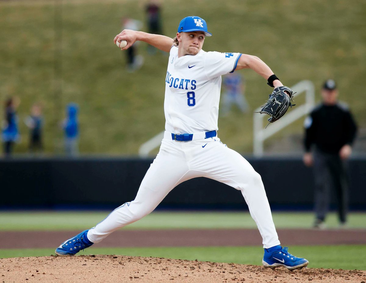 Kentucky relief pitcher Nile Adcock has given Kentucky some big innings recently. He just got 3 big outs in the 8th. One more inning left in Oxford.

LIVE UPDATES: on3.com/boards/threads…