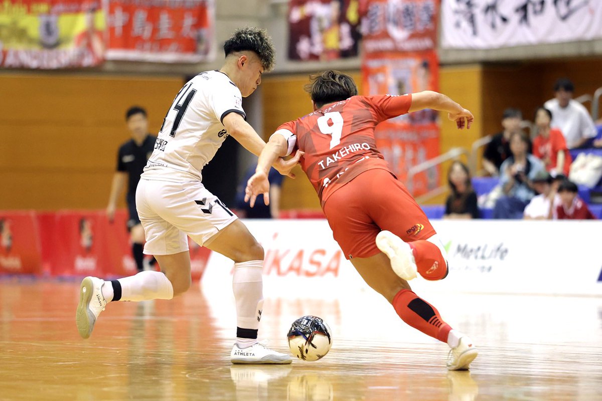 kentaro_14's tweet photo. 名古屋vs浦安。
楽しみ。出たかった。
試合見たい。 https://t.co/58HoHANSTb