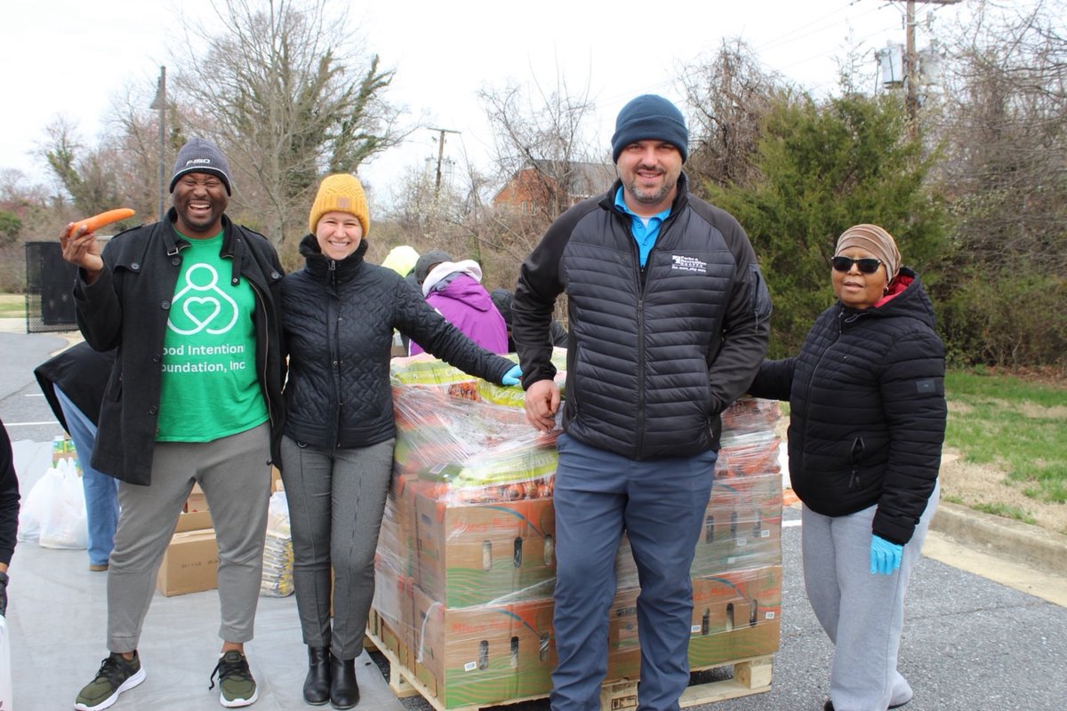 goodintentionsf's tweet photo. Thank you to everyone who came to our #FeedingwithHope Food Distribution 💚 https://t.co/Wm7FkGzwjN