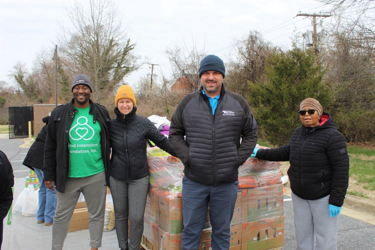 goodintentionsf's tweet photo. Thank you to everyone who came to our #FeedingwithHope Food Distribution 💚 https://t.co/Wm7FkGzwjN