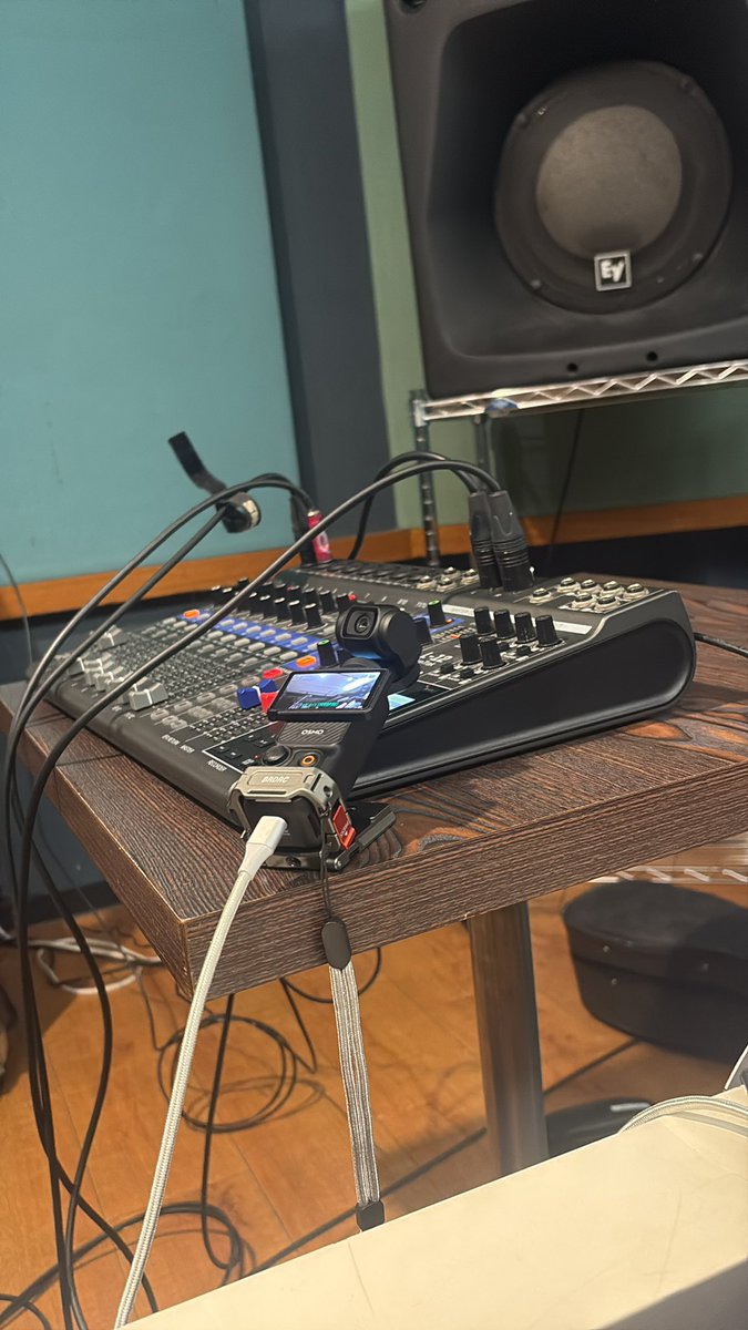 諸岡ケンジ@秘密基地 tweet media