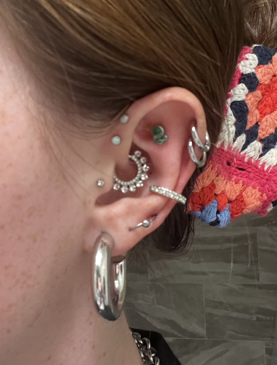 river 🫧 tweet media